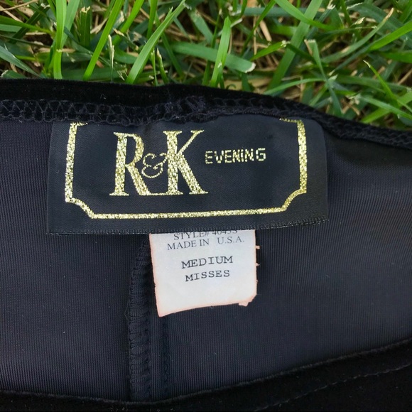 90’s Velvet Cropped Blouse with Sleeve Charms - Picture 8 of 10